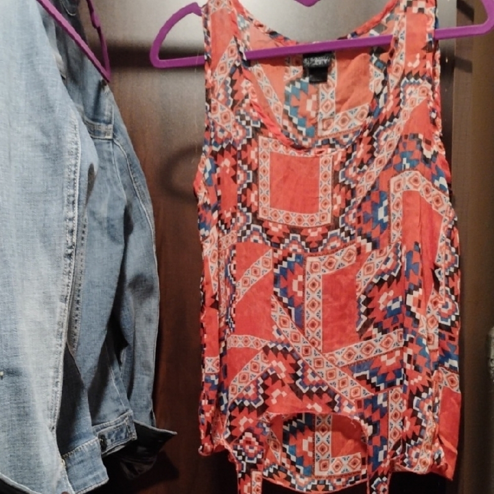 Geometric Red Sleeveless Top